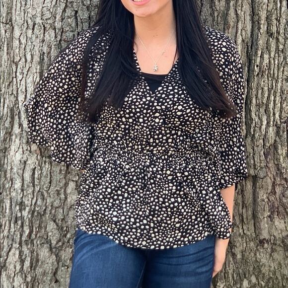 Mittoshop Faux Wrap Black Cream Blouse Small NWT - Picture 4 of 4